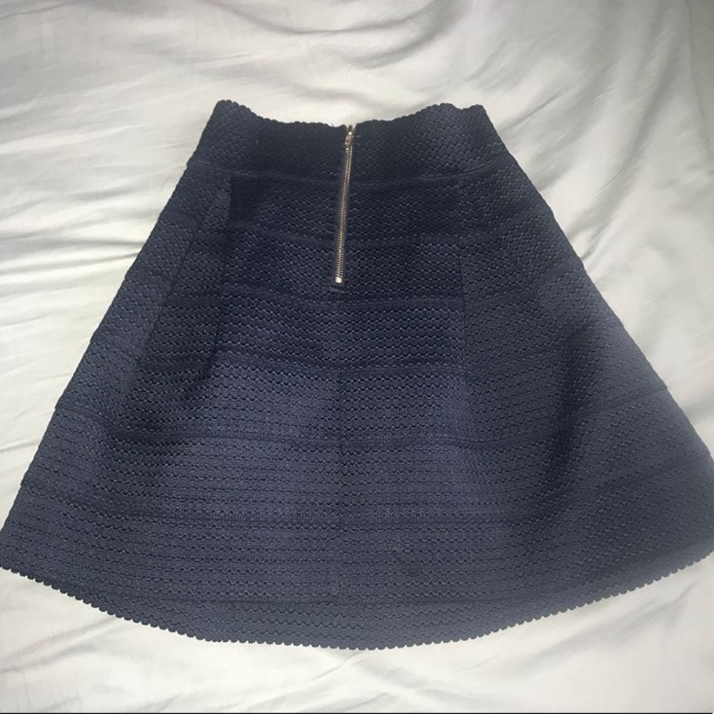 Navy blue mini skirt - Picture 2 of 2